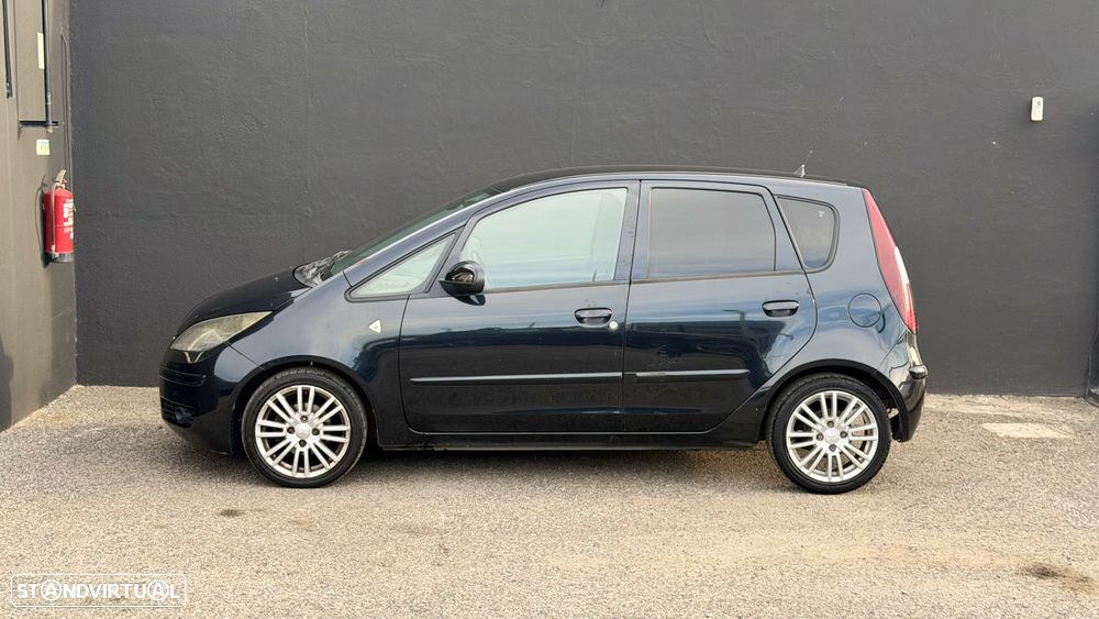 Mitsubishi Colt - 4