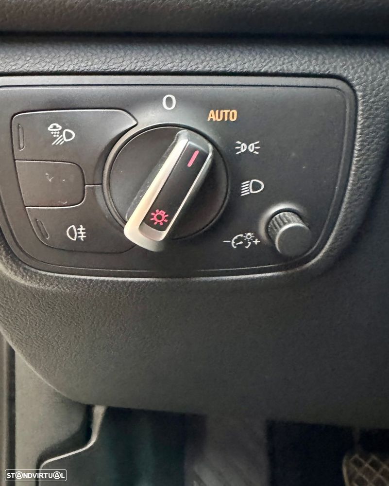 Audi A6 Avant 2.0 TDi Business Line Sport - 21