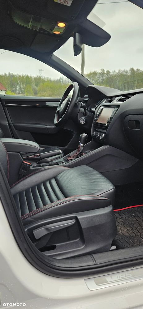 Skoda Octavia 2.0 TDI (Green tec) DSG RS - 12