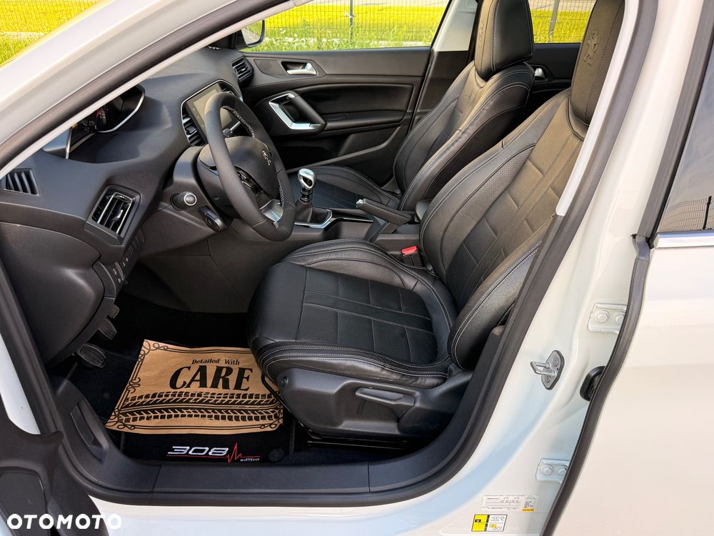 Peugeot 308 1.6 BlueHDi Allure S&S - 20