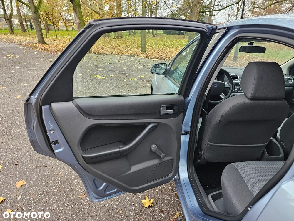 Ford Focus - 13