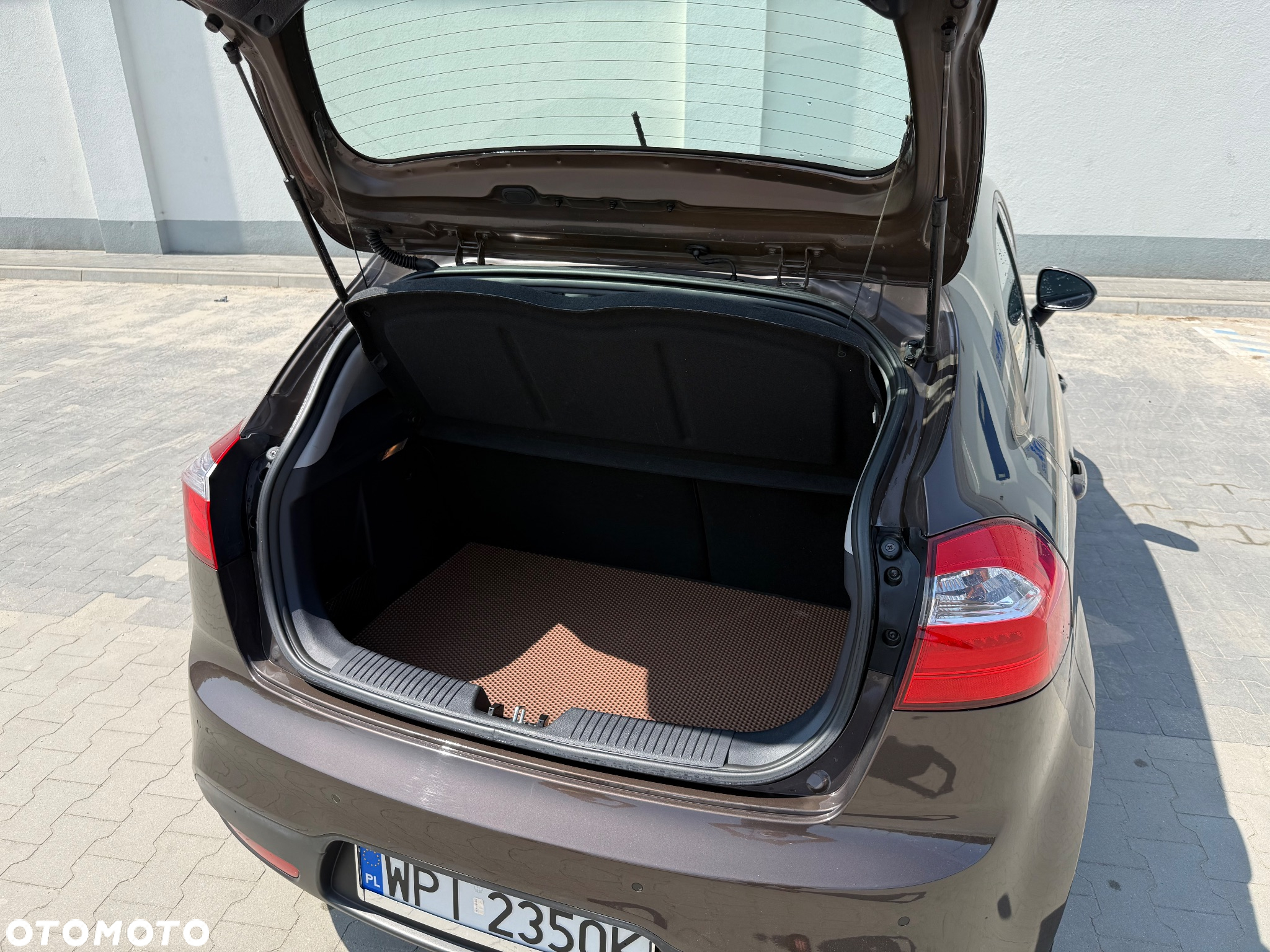 Kia Rio - 2