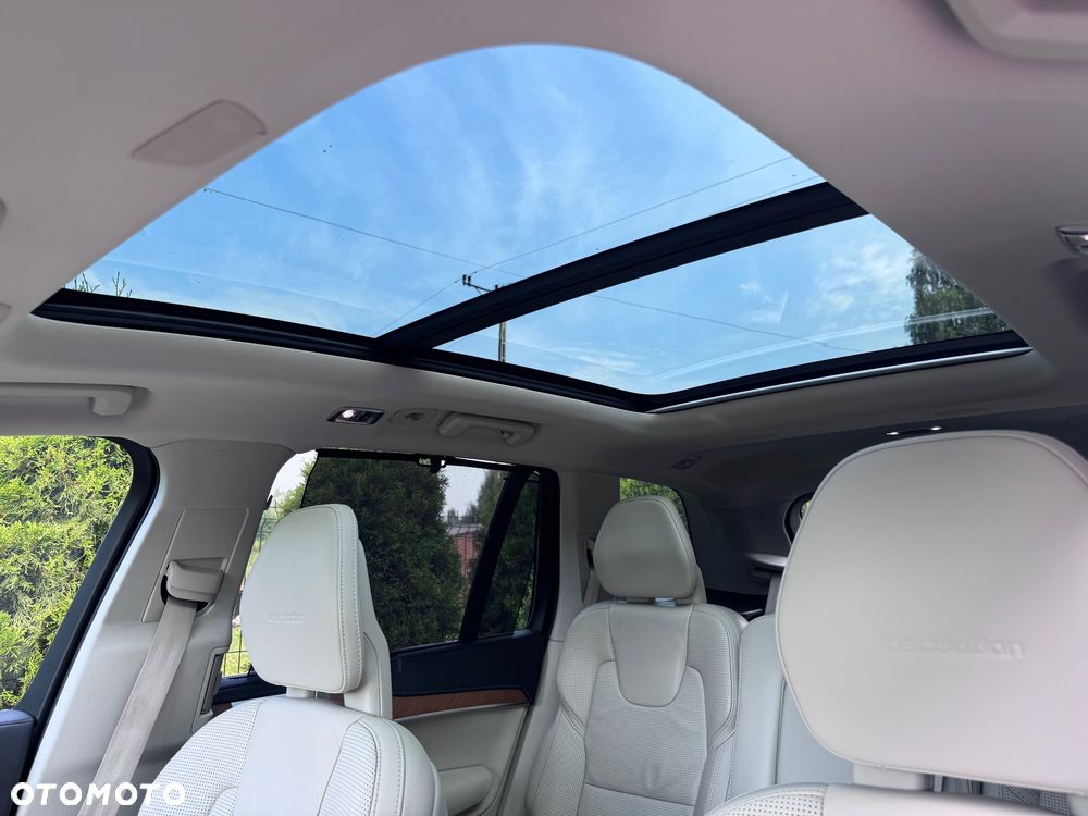 Volvo XC 90 - 37