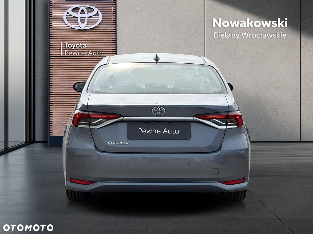 Toyota Corolla - 5