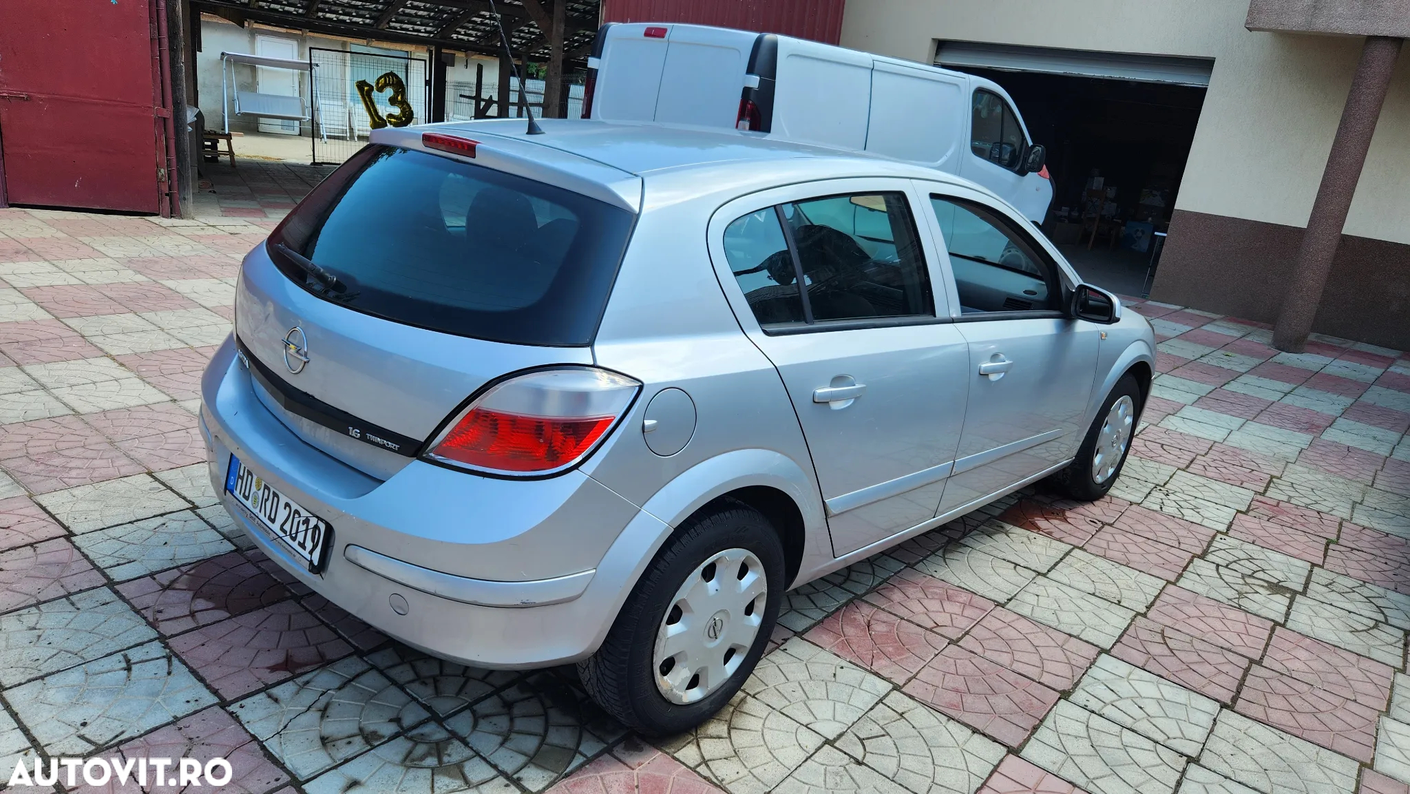 Opel Astra Classic 1.6i - 8