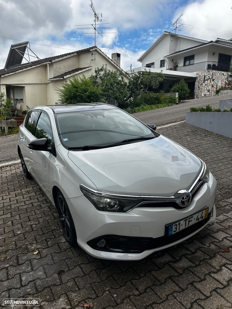 Toyota Auris 1.4 D-4D Comfort+Pack Techno - 8