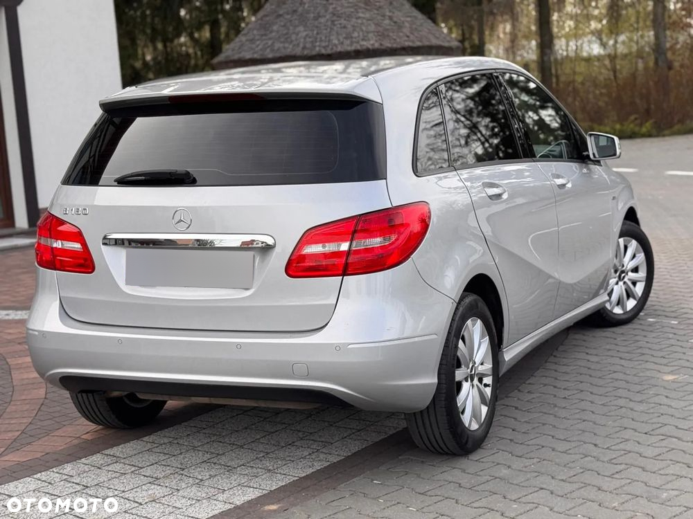 Mercedes-Benz Klasa B 180 (BlueEFFICIENCY) - 25