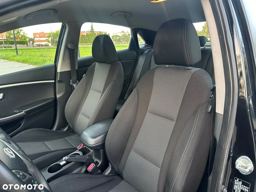 Hyundai i30 - 18