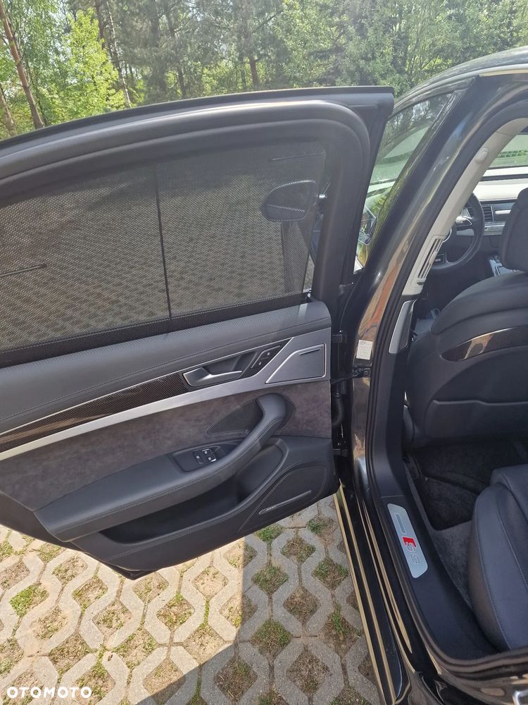 Audi S8 - 16