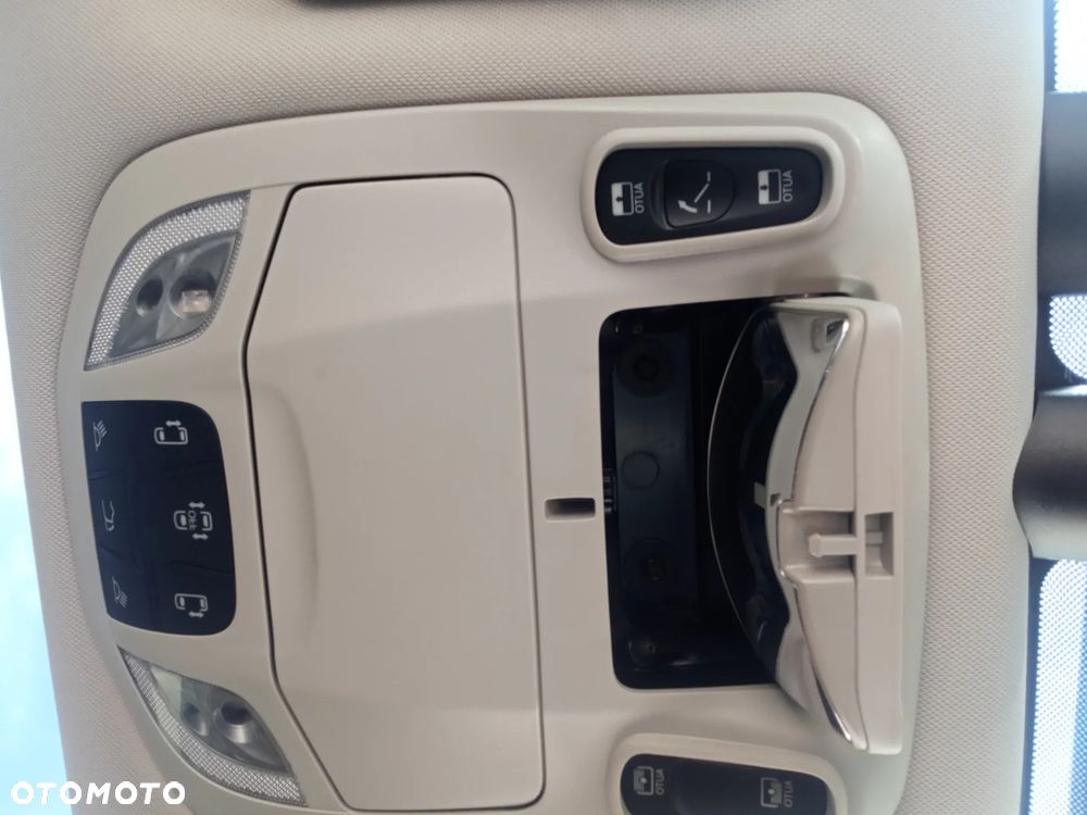 Chrysler Pacifica - 14