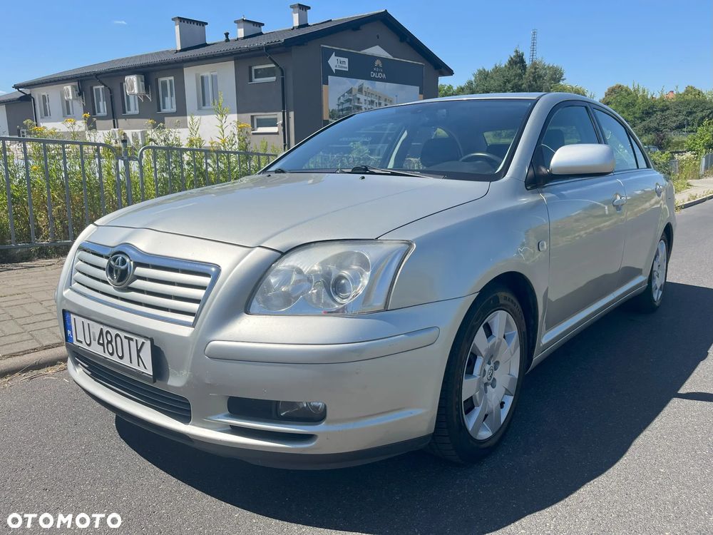 Toyota Avensis 1.8 VVT-i - 11