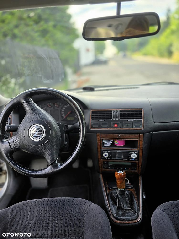 Volkswagen Bora 2.0 Comfortline - 4