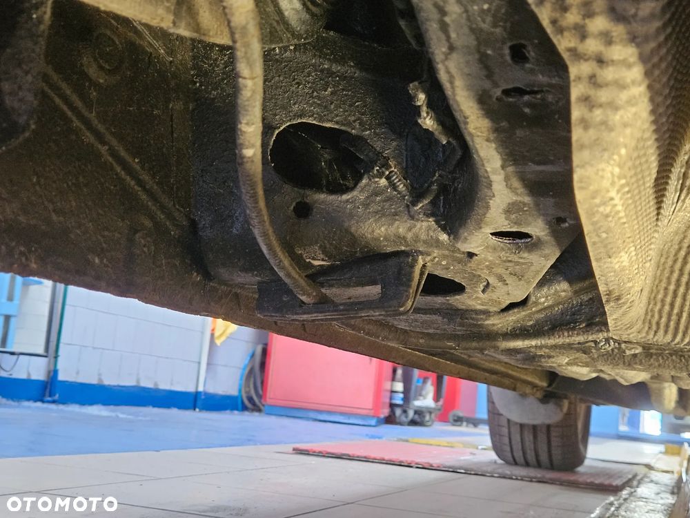 Ford Focus 1.6 X100 - 36