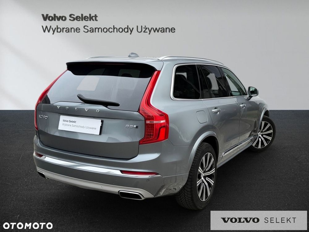 Volvo XC 90 - 9