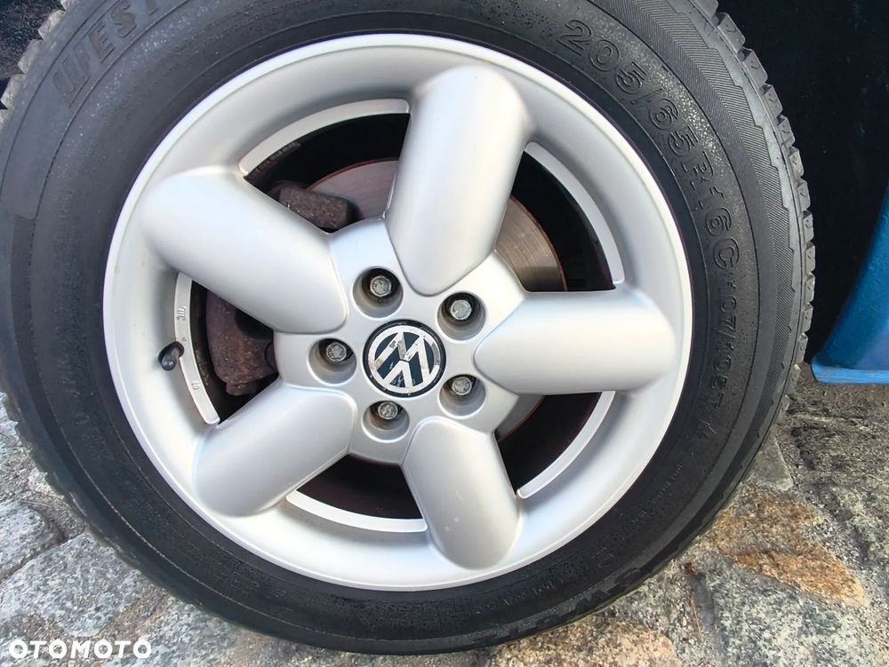 Volkswagen Multivan - 33
