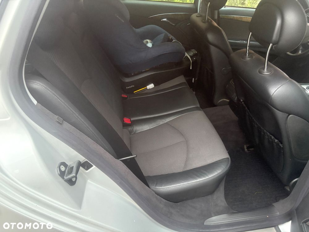 Mercedes-Benz Klasa E 220 CDI Automatik Avantgarde - 17