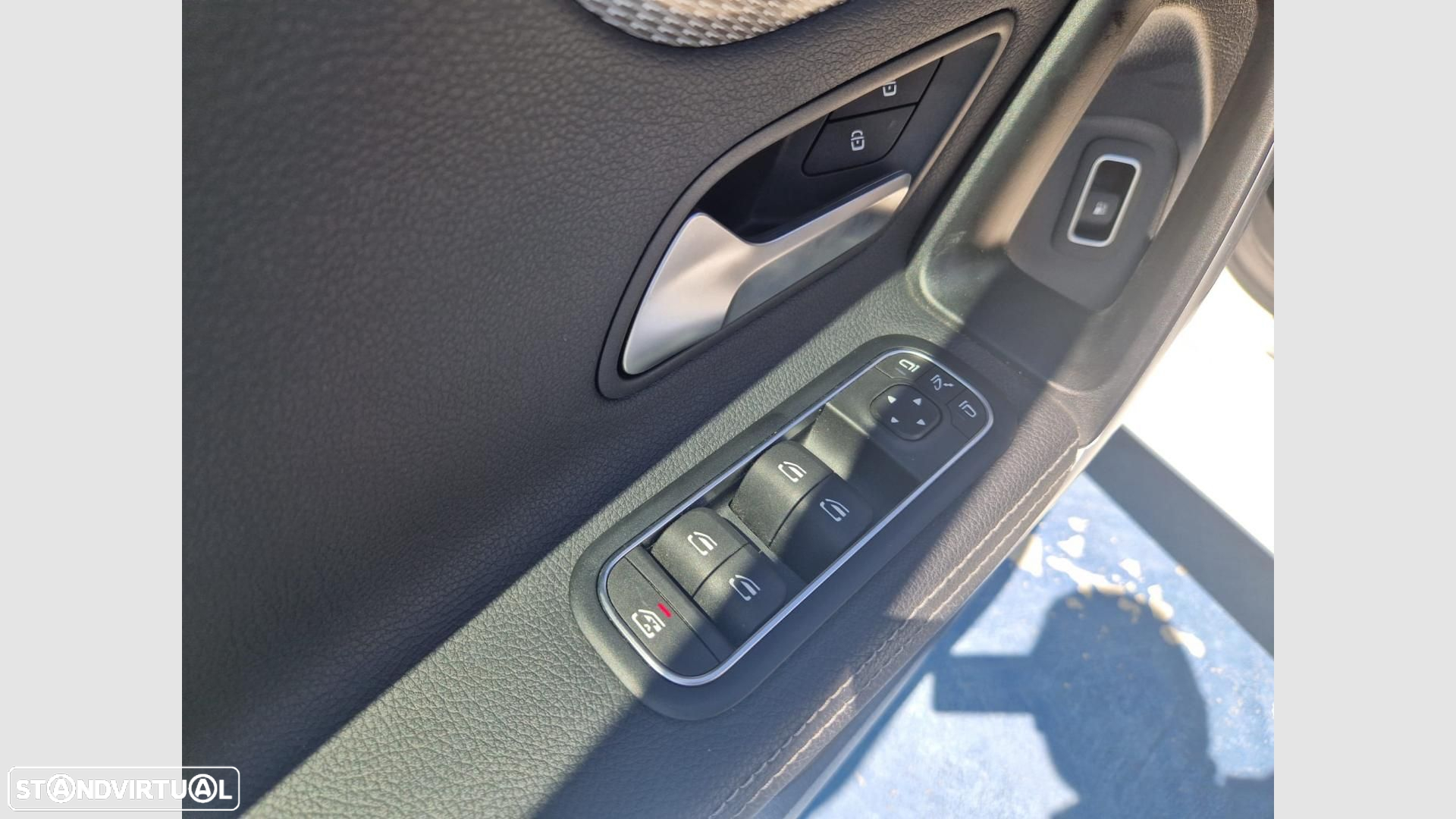 Mercedes-Benz A 250 e - 9