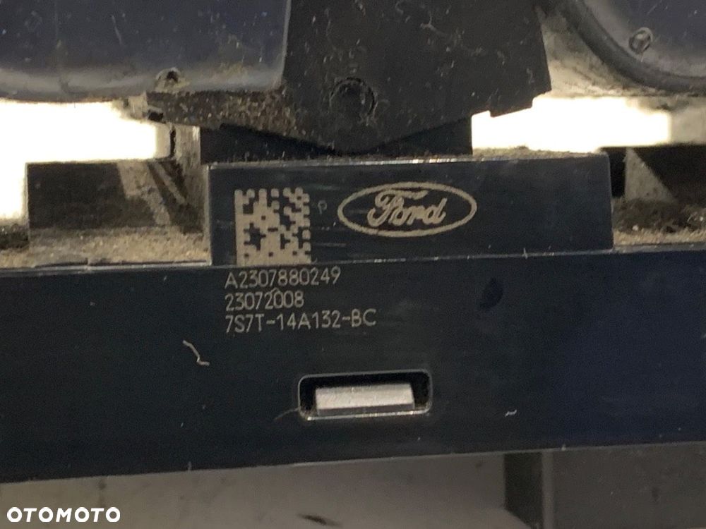 PRZEŁĄCZNIK SZYB  FORD MONDEO IV (BA7) 2007 - 2015 2.0 TDCi 103 kW [140 KM] olej napędowy 2007 - - 4