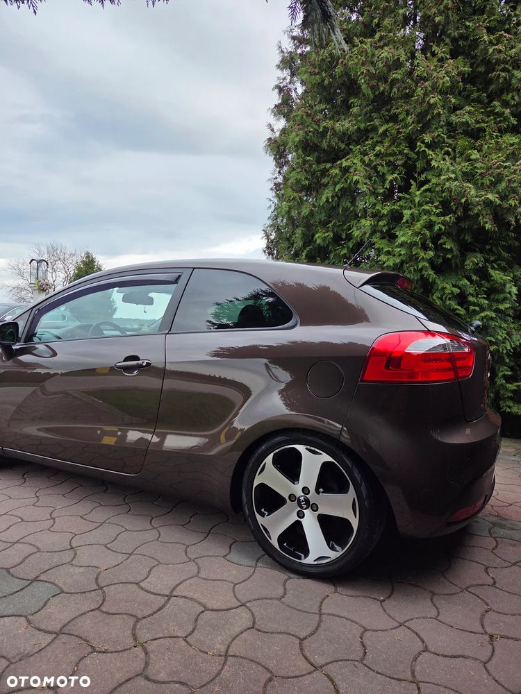 Kia Rio 1.2 XL - 12