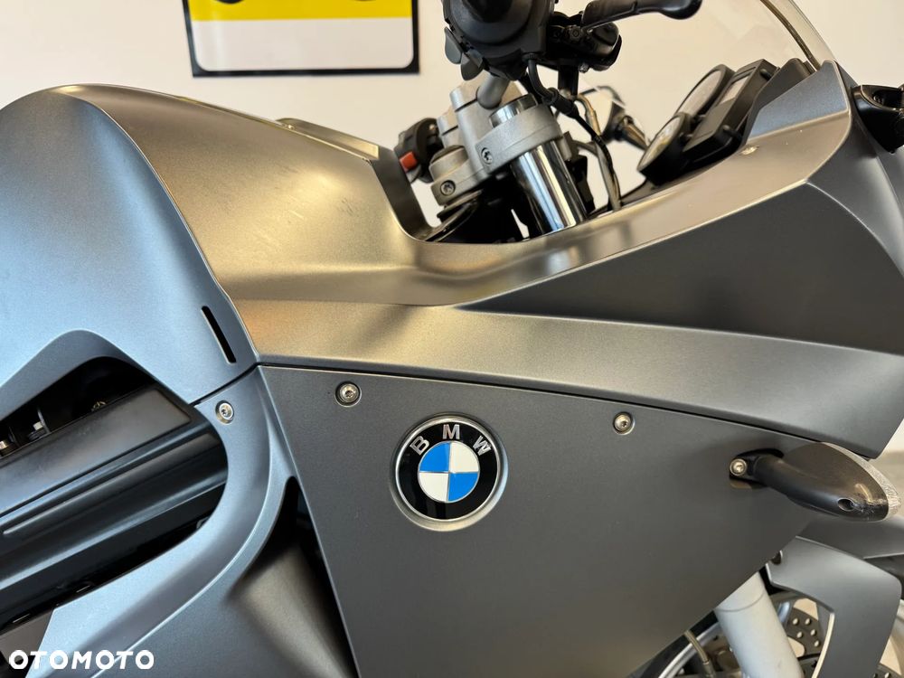 BMW F - 11