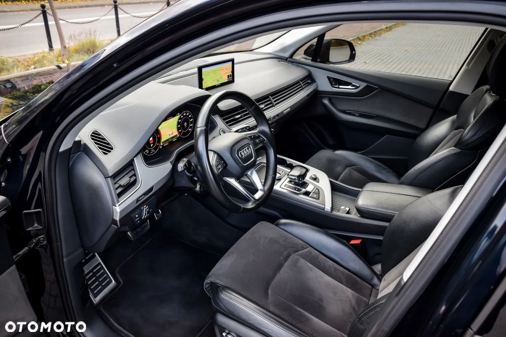 Audi Q7 - 16