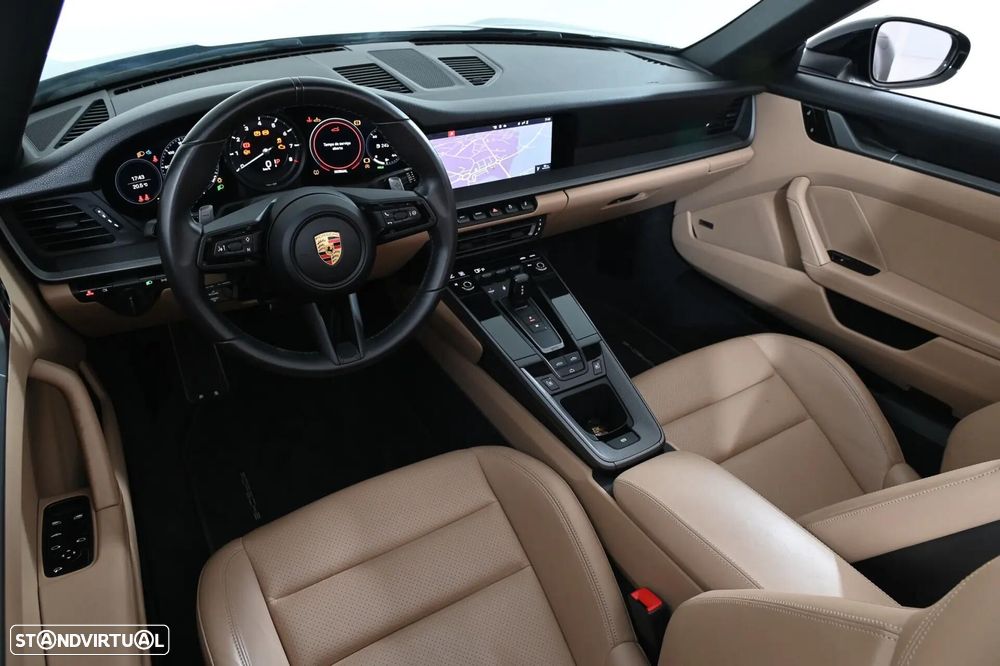 Porsche 911 (992) Carrera 4 PDK - 4