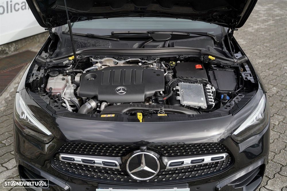 Mercedes-Benz GLA 180 d AMG Line - 42