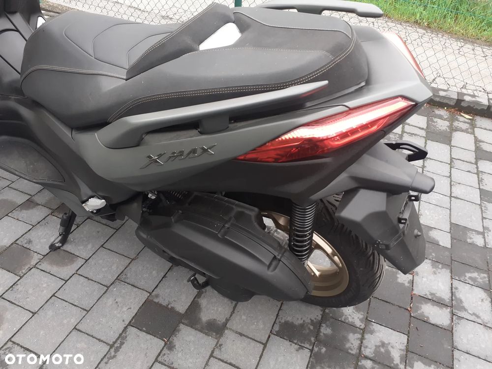 Yamaha X-max - 12