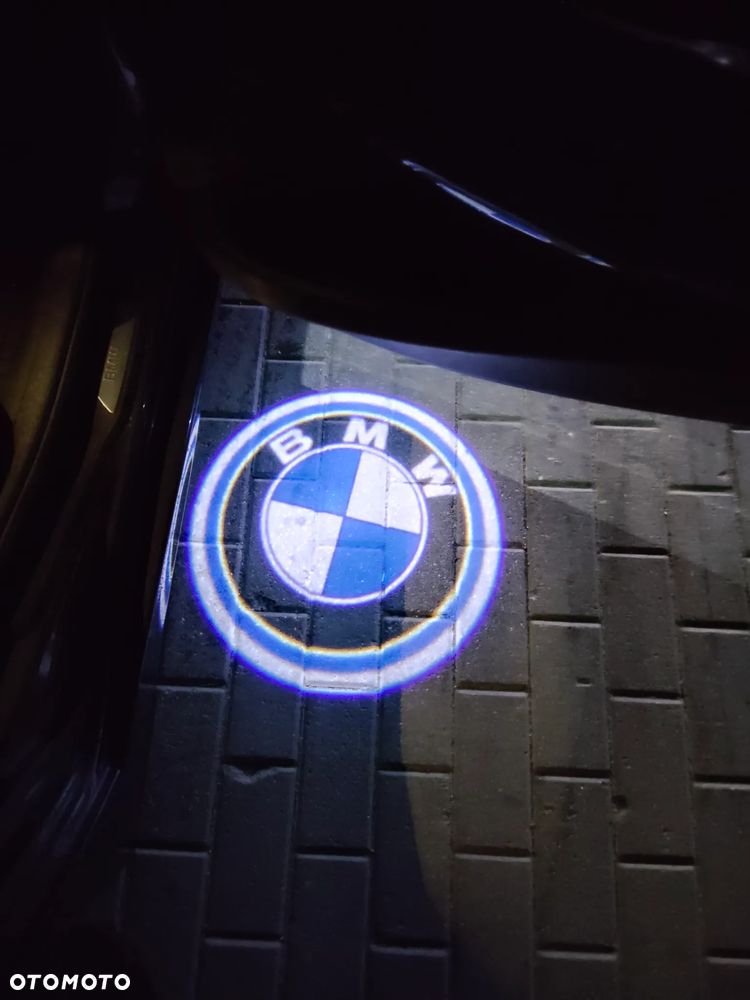BMW Seria 3 328i xDrive Sport Line - 14