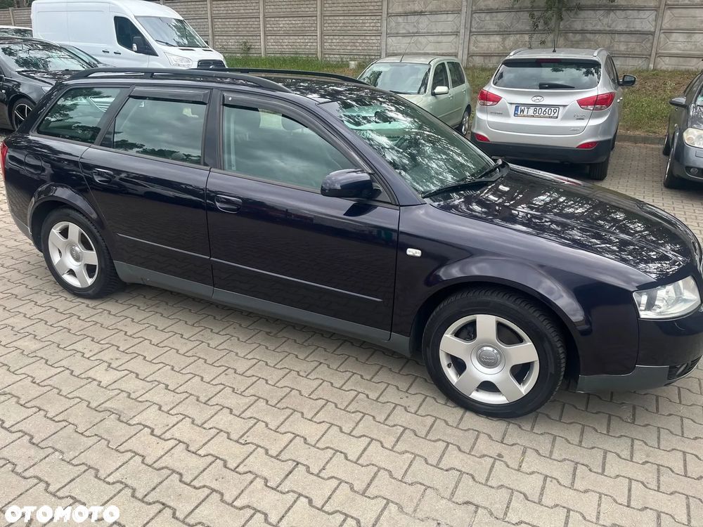 Audi A4 Avant - 4
