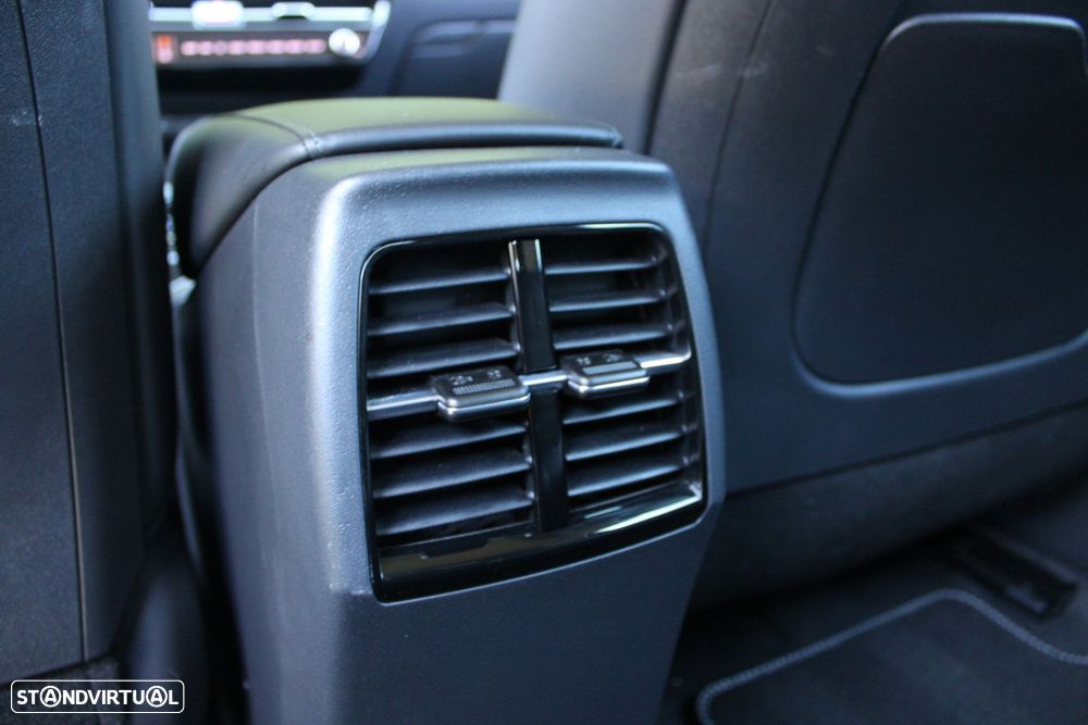 Kia Niro EV 64kWh Drive - 27