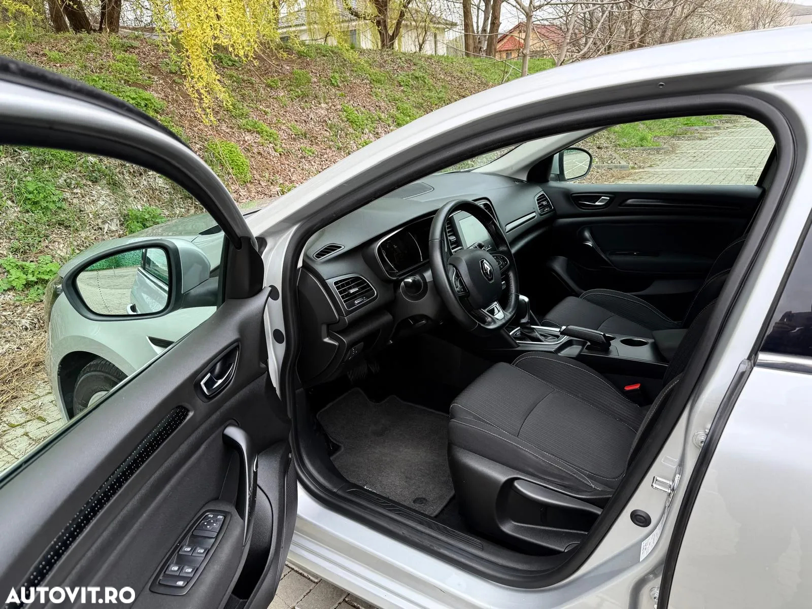 Renault Megane ENERGY dCi EDC Zen - 15