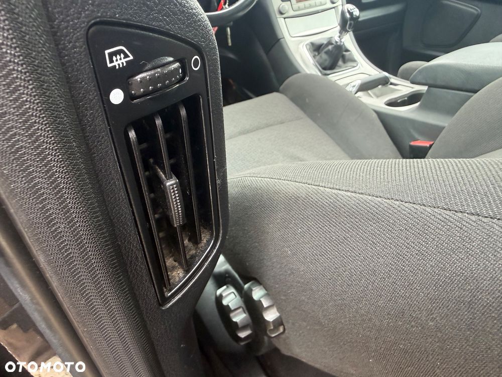 Ford S-Max 2.0 TDCi Titanium - 30