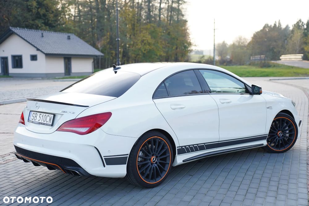 Mercedes-Benz CLA 45 AMG 4-Matic - 14
