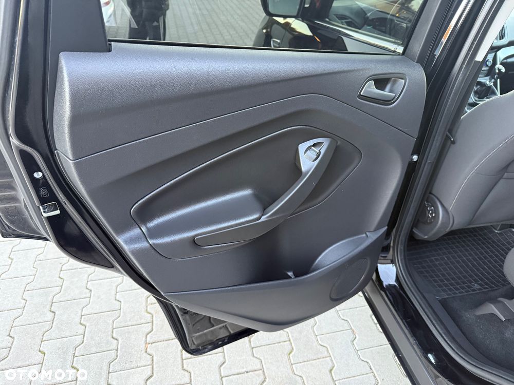 Ford Kuga 1.5 EcoBoost 2x4 Cool & Connect - 12