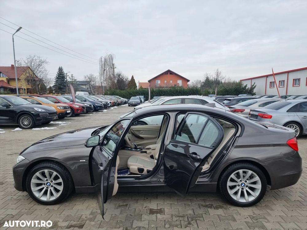 BMW Seria 3 320d Aut. Modern Line - 9