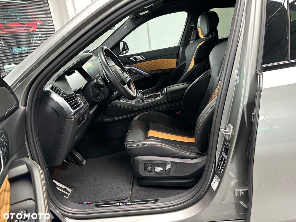 BMW X6M - 15