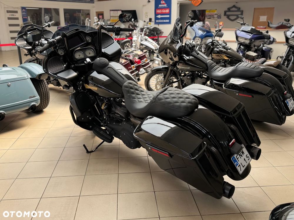 Harley-Davidson Touring Road Glide - 10