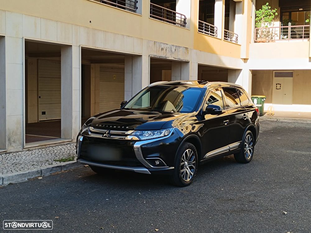 Mitsubishi Outlander 2.2 DI-D Instyle Navi - 3