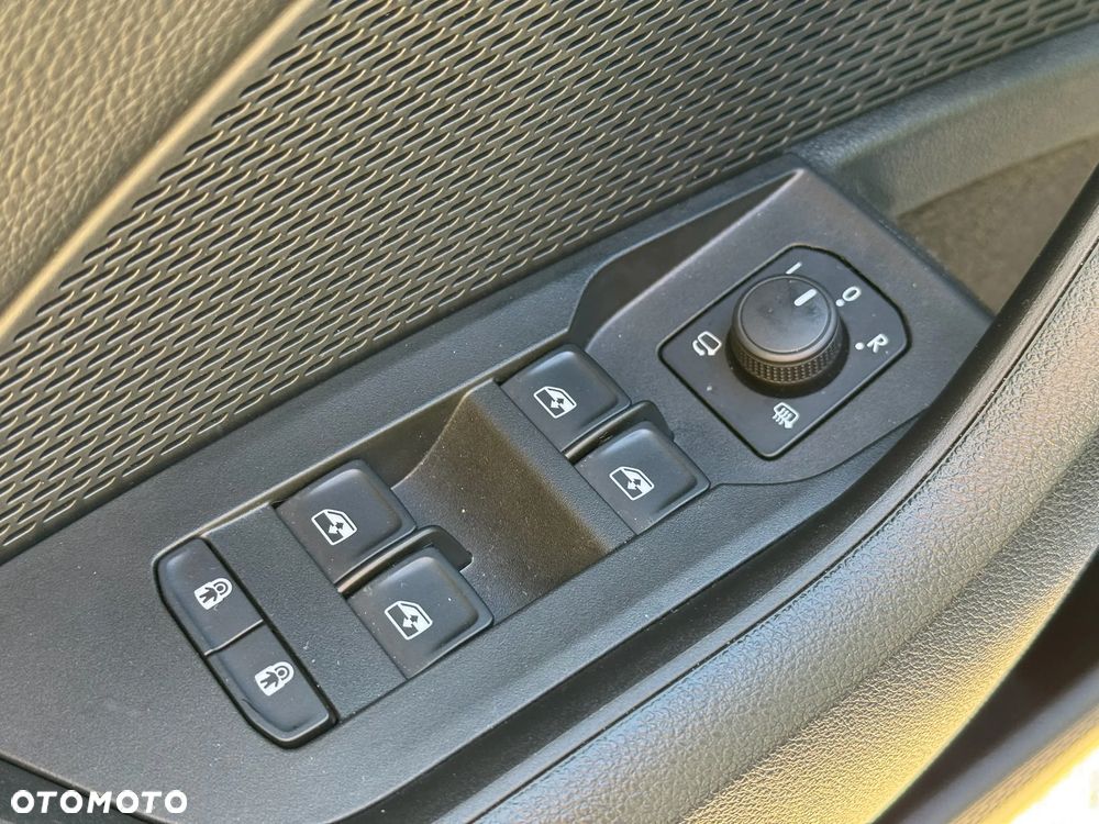 Skoda Octavia 1.5 TSI mHEV Selection DSG - 26