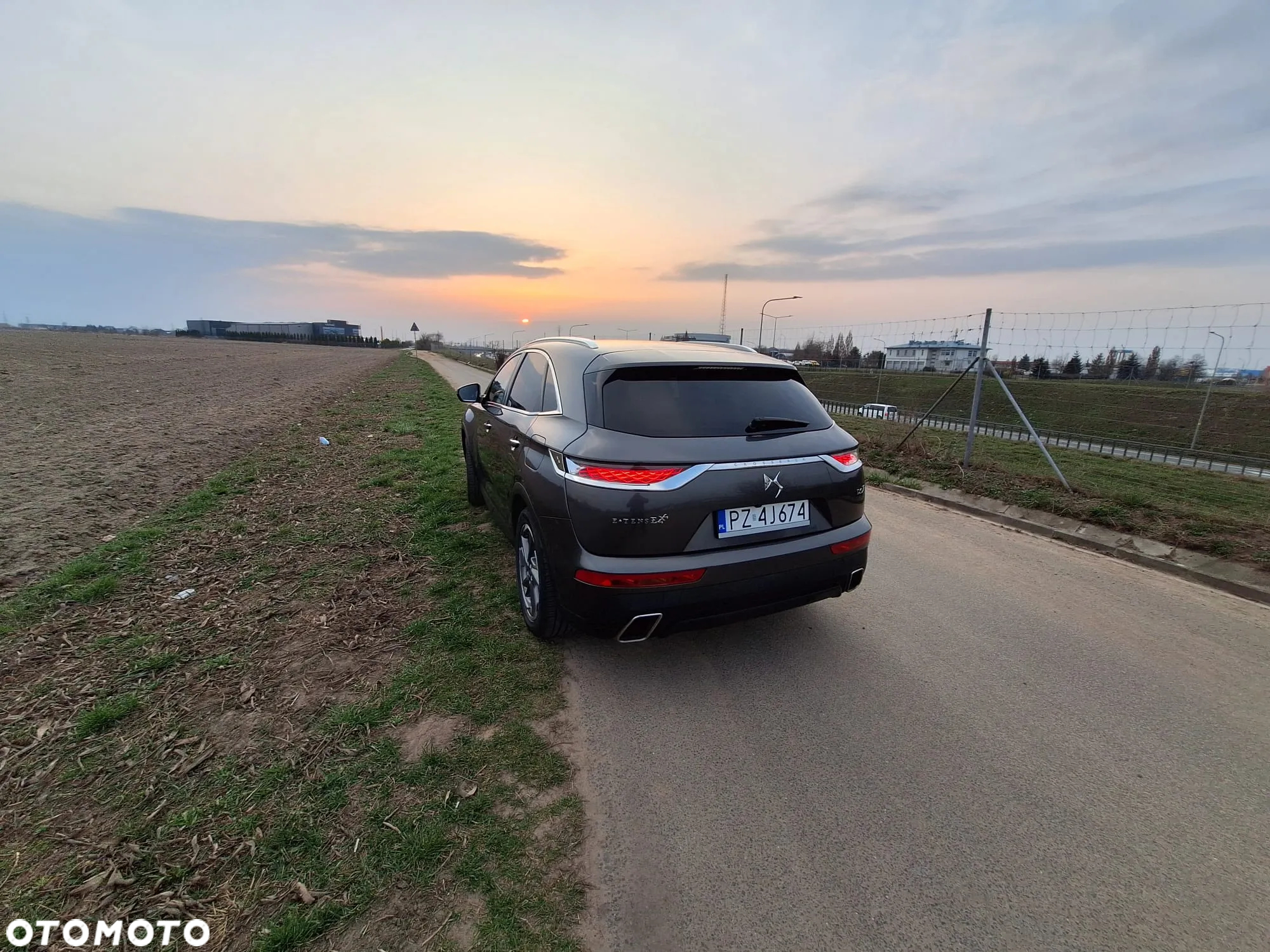DS Automobiles DS 7 Crossback 1.6 E-Tense 4x4 Grand Chic - 5