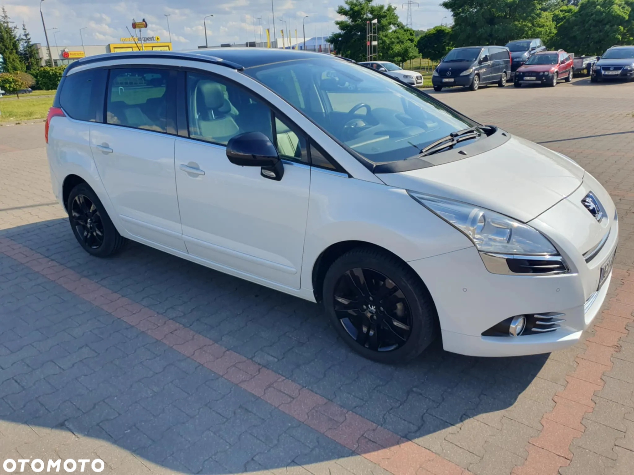 Peugeot 5008 e-HDI FAP 110 EGS6 Stop&Start Active - 12