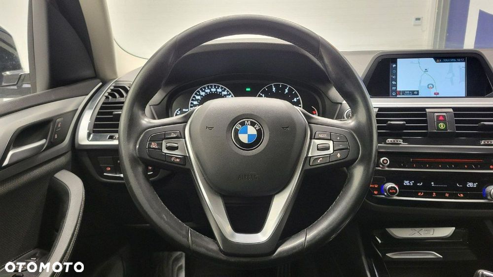 BMW X3 xDrive20d - 13