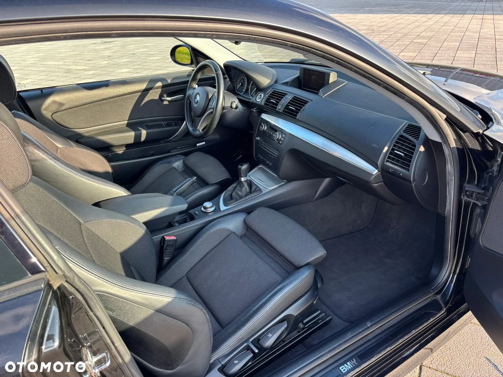 BMW Seria 1 120d - 12