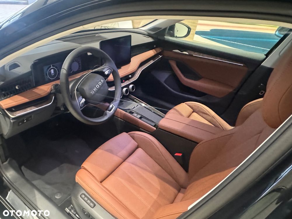 Skoda Superb 2.0 TDI SCR 4x4 L&K DSG - 6