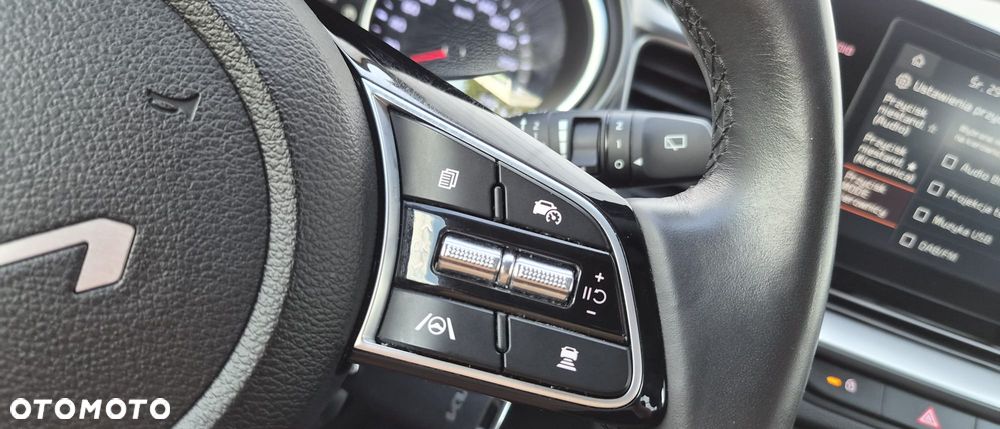 Kia XCeed 1.5 T-GDI Prestige Line DCT - 30