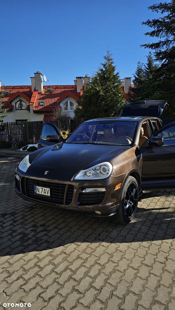 Porsche Cayenne Tiptronic S GTS - 3