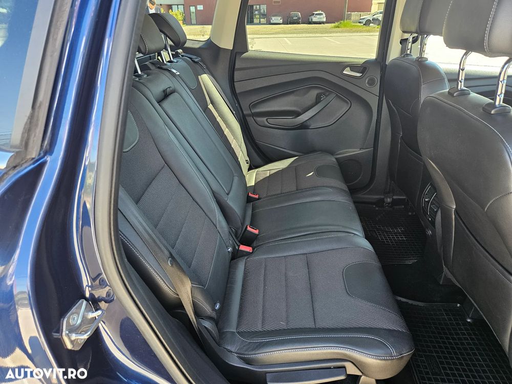 Ford Kuga 2.0 TDCi Powershift 4WD Titanium - 14