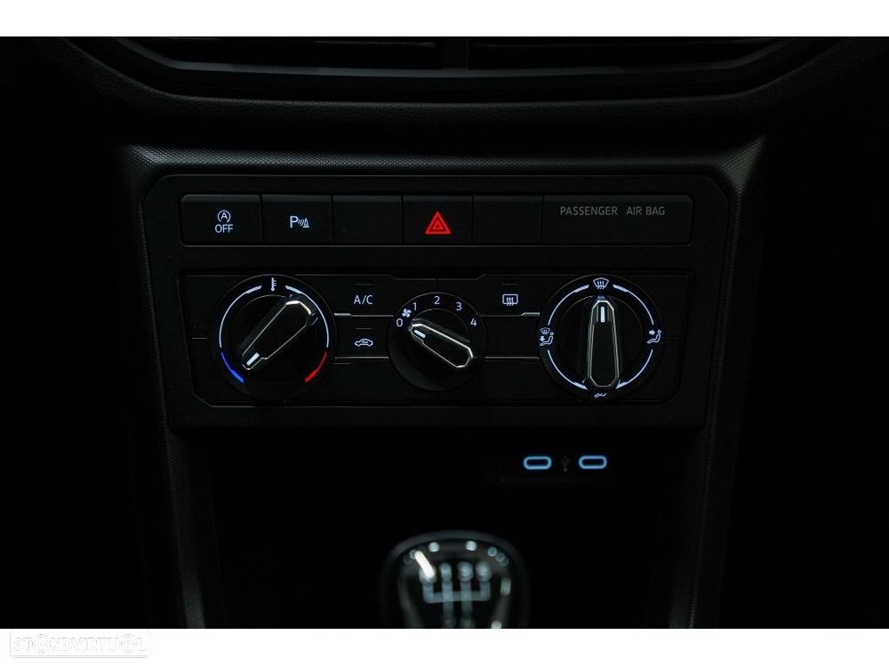 VW T-Cross 1.0 TSI - 21