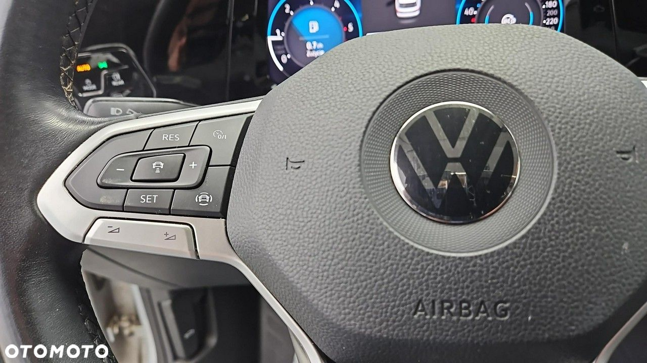 Volkswagen Golf VIII 2.0 TDI Life - 16